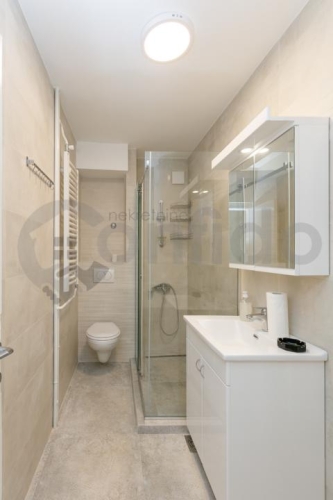 Strahinjica Bana 22 5