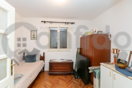 Josipa Dlavenskog 25