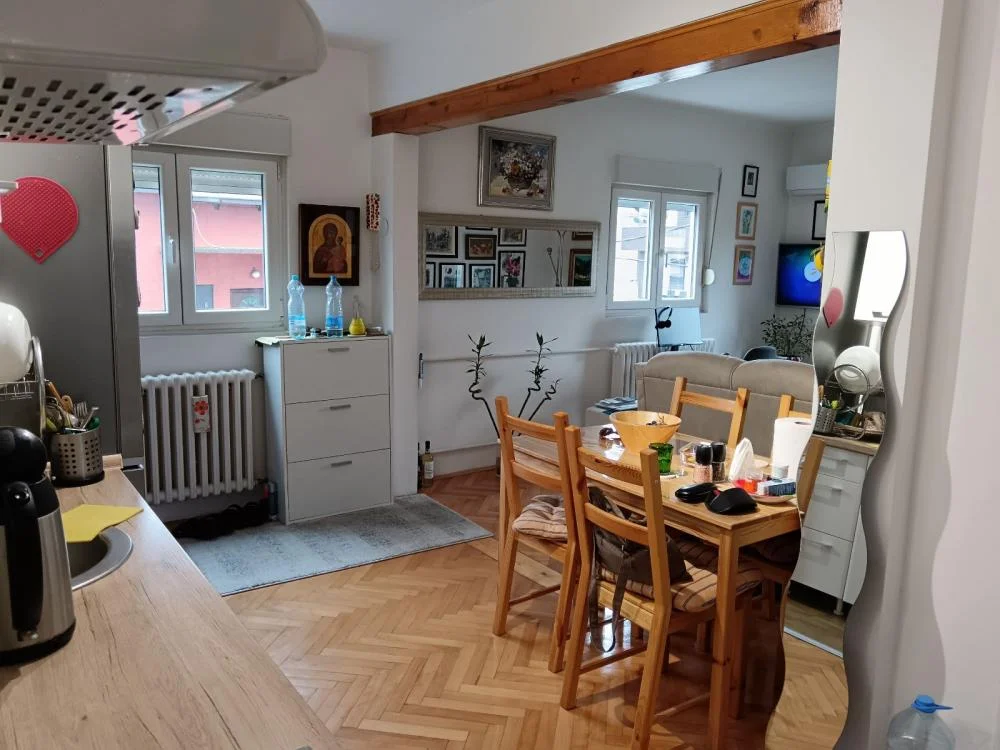 Uknjižen 2.5 stan sa terasom kod Cvetka